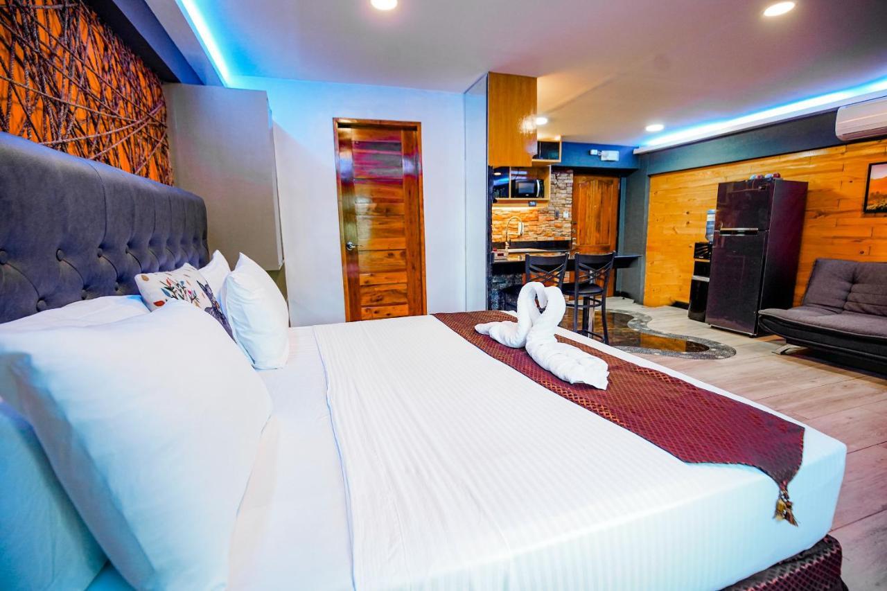 Clockworkorange Luxury Suites 4-Minutes Away To Airport Lapu-Lapu City Eksteriør billede