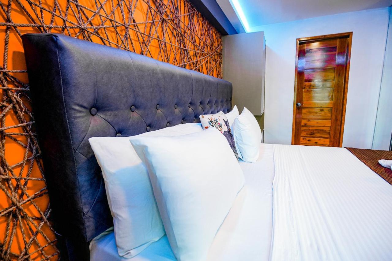 Clockworkorange Luxury Suites 4-Minutes Away To Airport Lapu-Lapu City Eksteriør billede